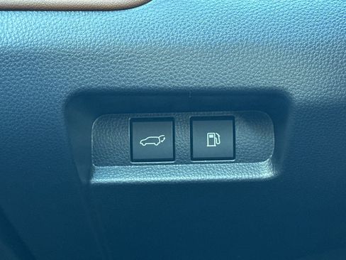 New 2026 Toyota Crown Signia image 24