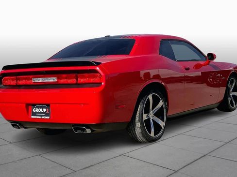 Used 2014 Dodge Challenger R/T image 11