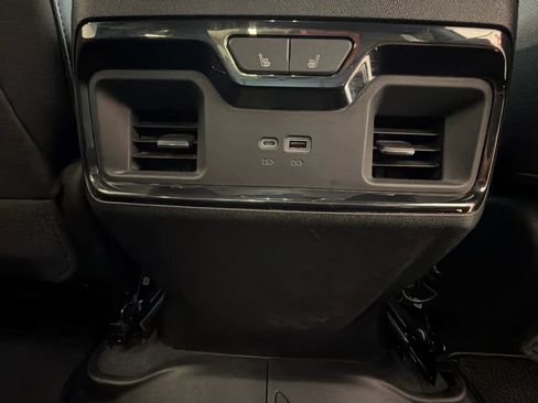 Used 2023 GMC Sierra 1500 AT4 w/ AT4 Premium Package AWD/4WD image 34