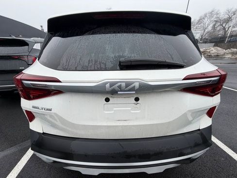 Used 2023 Kia Seltos S w/ Navigation Package image 6