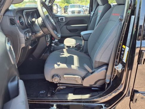 New 2025 Jeep Wrangler Rubicon w/ Convenience Group image 22