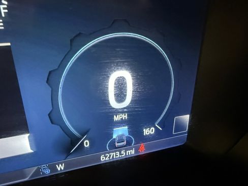 Used 2023 Ford Expedition Limited image 18