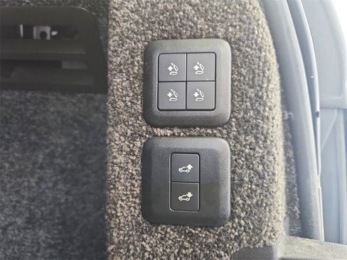 Used 2019 Land Rover Range Rover Supercharged image 31