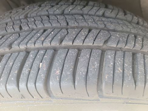 Certified 2019 Toyota RAV4 XLE image 32