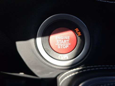 Used 2022 Dodge Challenger SRT Hellcat RWD image 21
