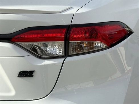 Used 2025 Toyota Corolla SE image 7