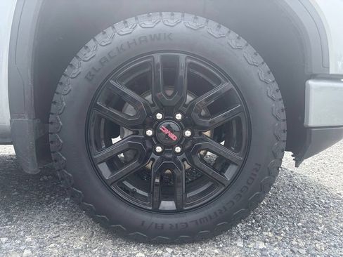 Used 2024 GMC Sierra 1500 Elevation w/ Elevation Premium Package AWD/4WD image 15