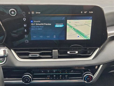 Used 2025 Chevrolet Equinox LT AWD/4WD image 15