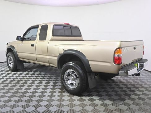 Used 2003 Toyota Tacoma PreRunner w/ SR5 Pkg RWD image 3