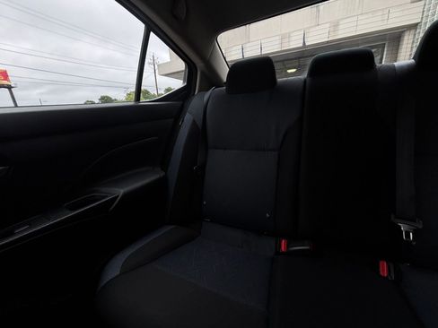 Used 2025 Nissan Versa SV FWD image 39
