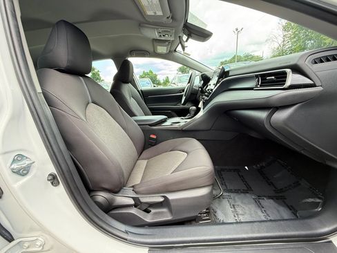 Used 2021 Toyota Camry LE w/ Carpet Mat Package (TMS) FWD image 24