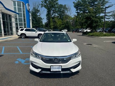Used 2016 Honda Accord EX-L image 3