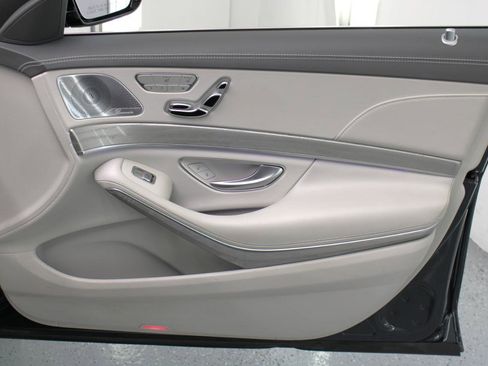 Used 2015 Mercedes-Benz S 550 Sedan image 51
