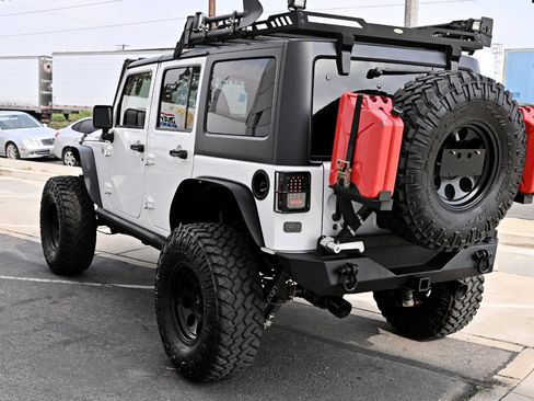 Used 2015 Jeep Wrangler Unlimited Sport image 5
