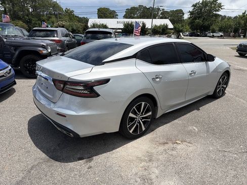 Used 2021 Nissan Maxima 3.5 SV w/ Floor Mat Group FWD image 6