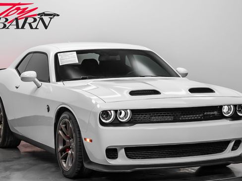 Used 2021 Dodge Challenger SRT Hellcat image 7