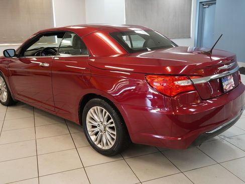 Used 2012 Chrysler 200 Limited FWD image 10
