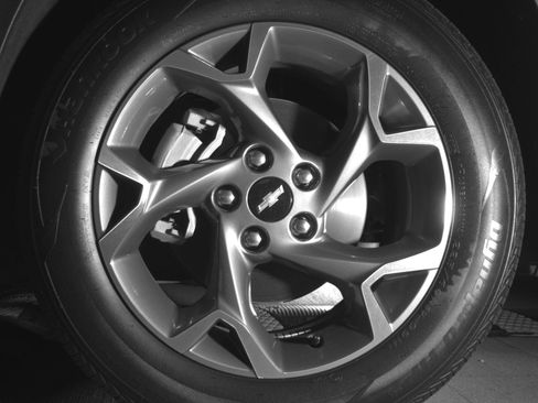 Used 2025 Chevrolet Trax LT w/ LT Convenience Package FWD image 12