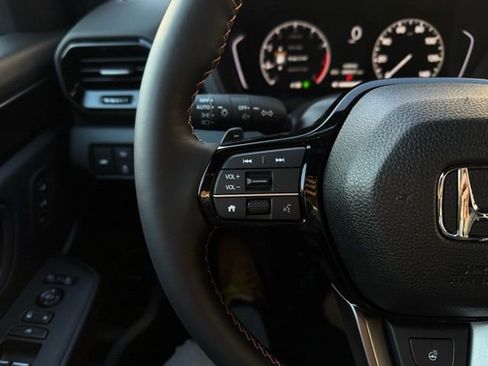 New 2025 Honda Pilot TrailSport image 33