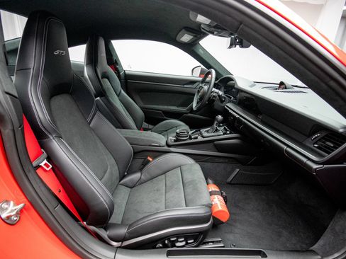 Certified 2026 Porsche 911 GT3 RWD image 14
