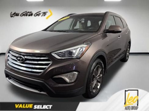 Used 2014 Hyundai Santa Fe GLS FWD image 1