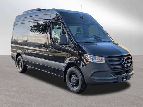 New 2025 Mercedes-Benz Sprinter 2500 image 7
