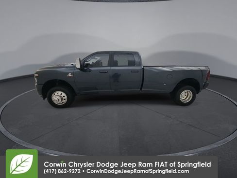 Used 2025 RAM 3500 Laramie w/ Sport Appearance Package AWD/4WD image 5
