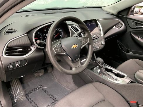 Used 2024 Chevrolet Malibu LT image 14