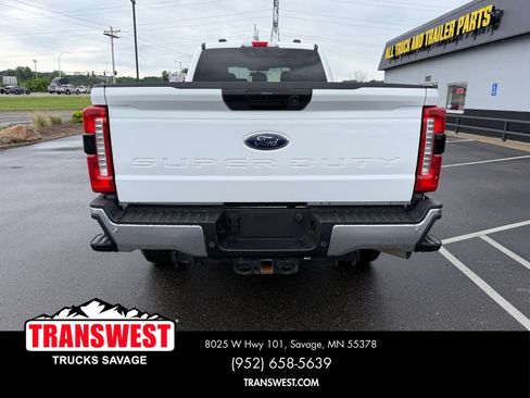 Used 2023 Ford F350 Lariat AWD/4WD image 4