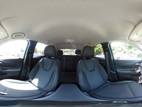 Used 2025 Buick Encore GX Preferred AWD/4WD image 40