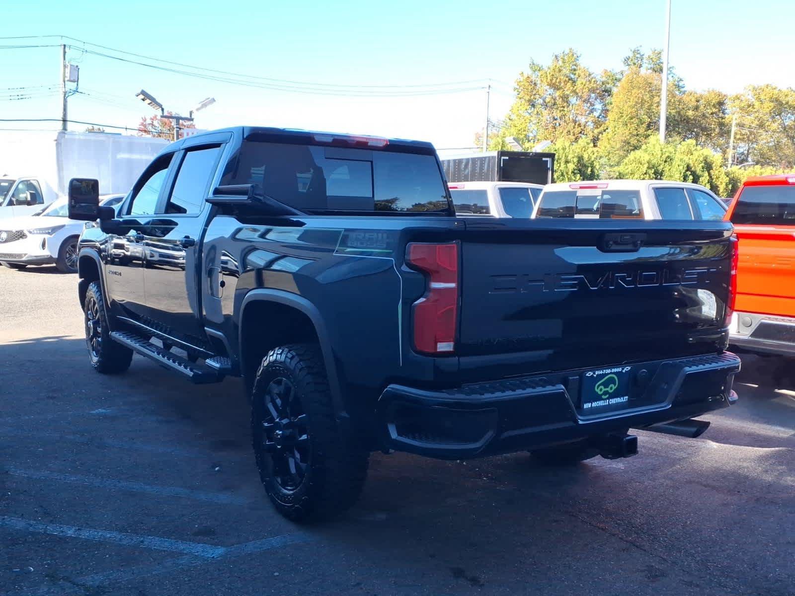 Used 2026 Chevrolet Silverado 2500 LT w/ Trail Boss Package AWD/4WD image 4