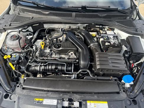 Used 2025 Volkswagen Jetta Sport FWD image 9