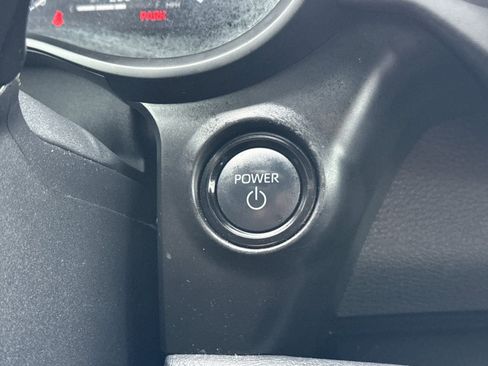 Used 2025 Toyota Sienna XSE w/ XSE Premium Package image 27