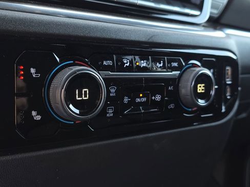 Used 2023 Chevrolet Silverado 1500 LT Trail Boss w/ Protection Package image 24