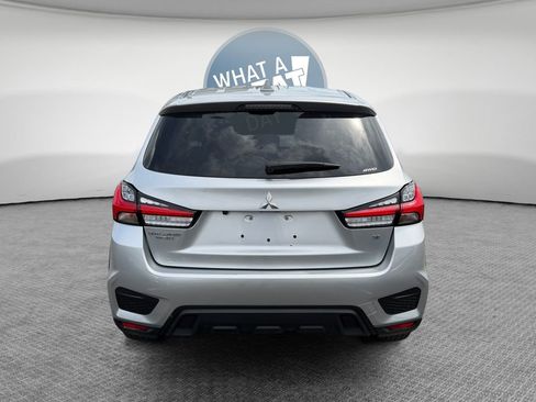 Used 2024 Mitsubishi Outlander Sport SE AWD/4WD image 5