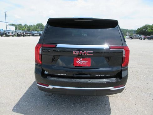 New 2026 GMC Yukon XL Elevation w/ Elevation Premium Package AWD/4WD image 5