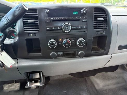 Used 2014 Chevrolet Silverado 2500 W/T RWD image 17