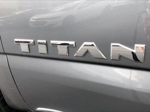 Used 2018 Nissan Titan S w/ S Utility Package image 21