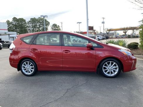 Used 2012 Toyota Prius V Five image 9