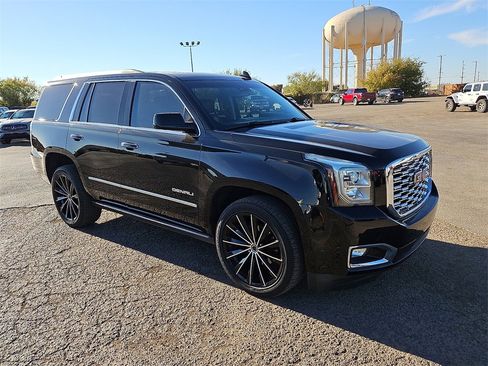 Used 2018 GMC Yukon Denali w/ Denali Ultimate Package image 10