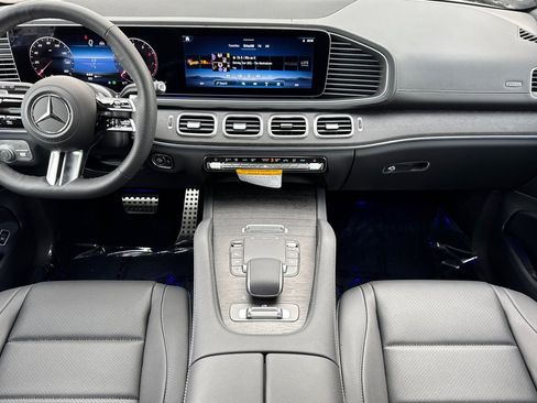 New 2026 Mercedes-Benz GLS 450 4MATIC image 3