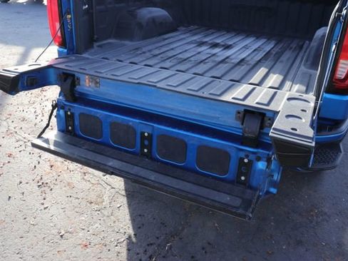 Used 2022 GMC Sierra 1500 AT4 w/ AT4 Preferred Package image 8