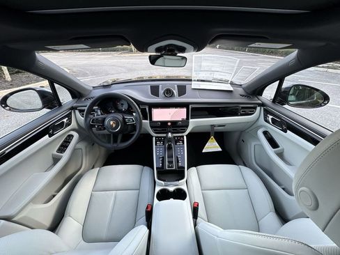 New 2026 Porsche Macan S image 17