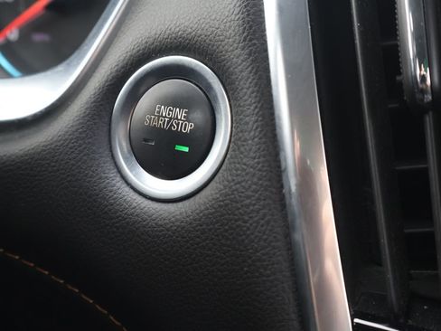 Used 2019 Chevrolet Traverse LT image 29