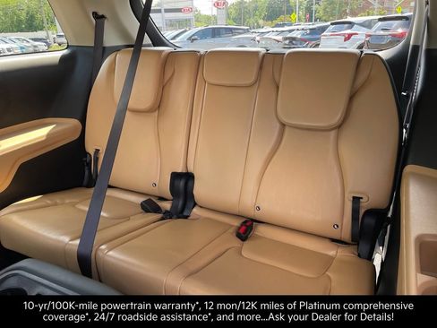 Certified 2024 Kia Carnival LX FWD image 28