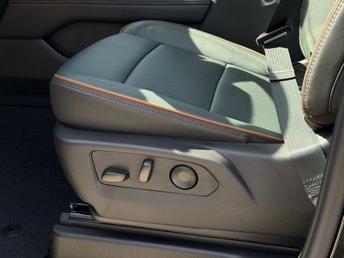 New 2026 GMC Yukon XL AT4 image 13