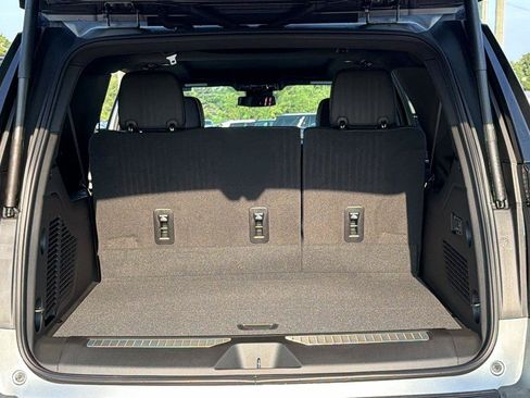 New 2026 Chevrolet Suburban Premier AWD/4WD image 14