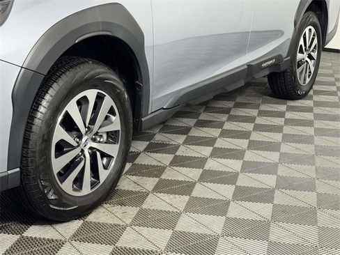 Used 2024 Subaru Outback Premium image 12