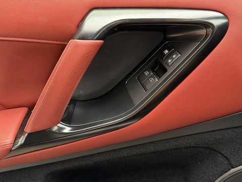 Used 2024 Nissan GT-R Premium w/ Premium Interior Package image 17