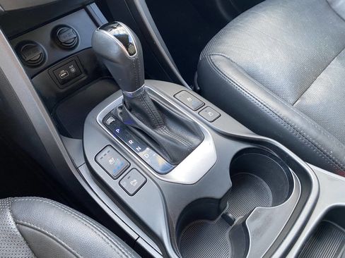 Used 2017 Hyundai Santa Fe Limited w/ Cargo Package image 39